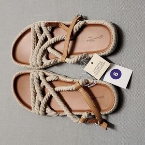 Universal Thread Sandals Women's 6